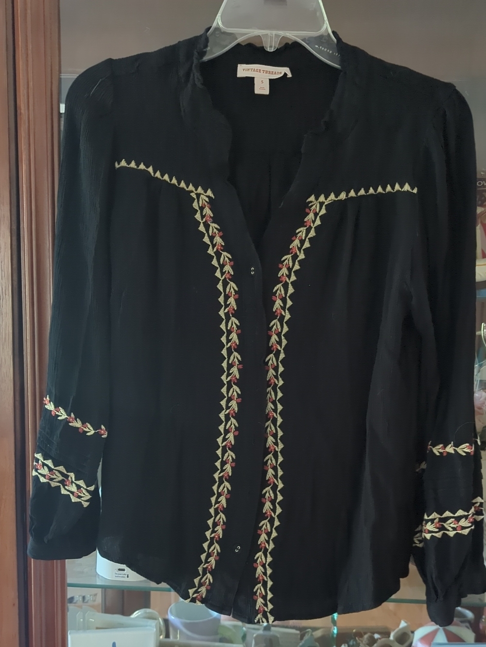 Vintage Threads Black Embroidered Womens Blouse